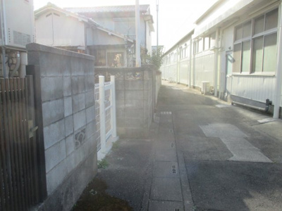 【前面道路含む現地写真】 | 熊谷市箱田 550万 土地