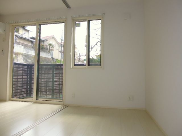 ＳｑｕａｒｅＶｉｌｌａ福島の寝室|洋室