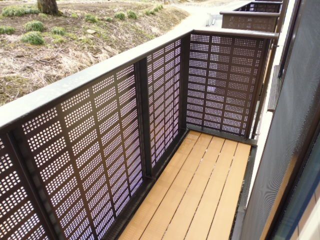 ＳｑｕａｒｅＶｉｌｌａ福島のバルコニー