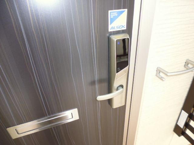 ＳｑｕａｒｅＶｉｌｌａ福島の玄関