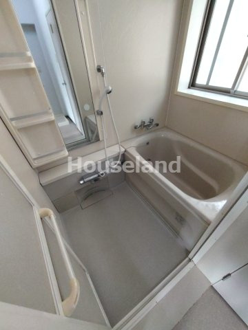 ネスタ花山の浴室