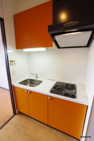 アーバンフラッツ西中島　仲介手数料無料のキッチン