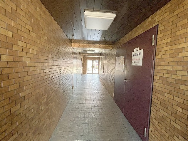 ライオンズマンション吉川第弐のその他共用部分|共用スペース・廊下です。