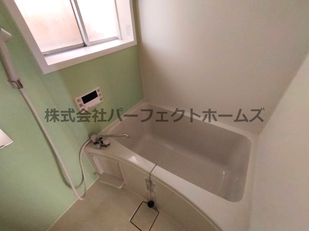 養父丘2丁目戸建　賃貸の浴室|日々の暮らしに欠かせないお風呂です