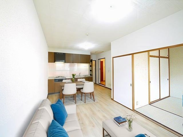 シャトー三島の居間・リビング|CGで家具等を配置したもので家具等は含まれません