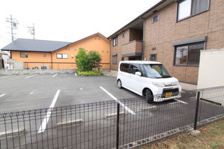 【駐車場】
