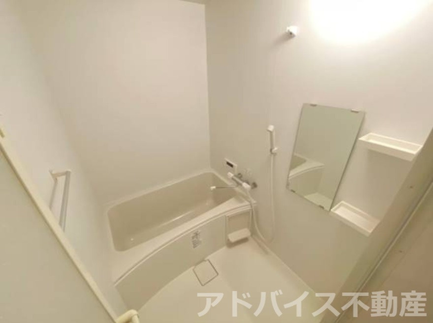 柳川市三橋町下百町の賃貸マンションの浴室