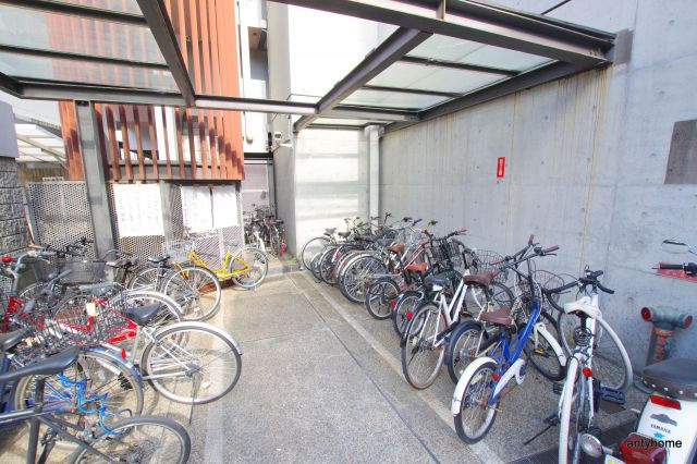 メゾンドゥレイナ2　仲介手数料無料の駐車場