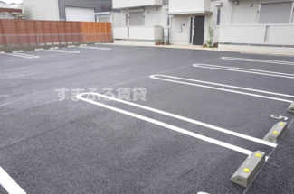 【駐車場】