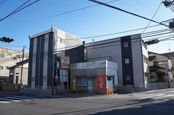 リブリ・Salvadorの外観