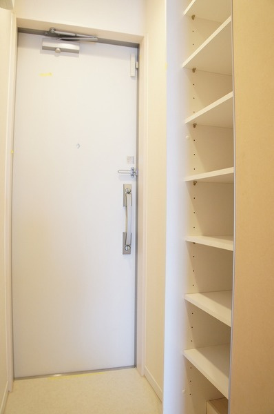 リブリ・Salvadorの収納