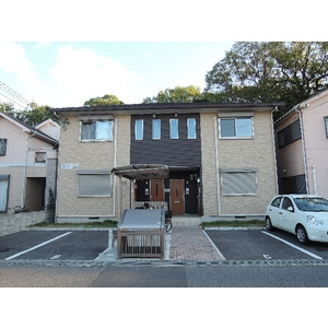 カセヤハウスの駐車場|駐車スペースもあります