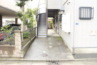 【エントランス】