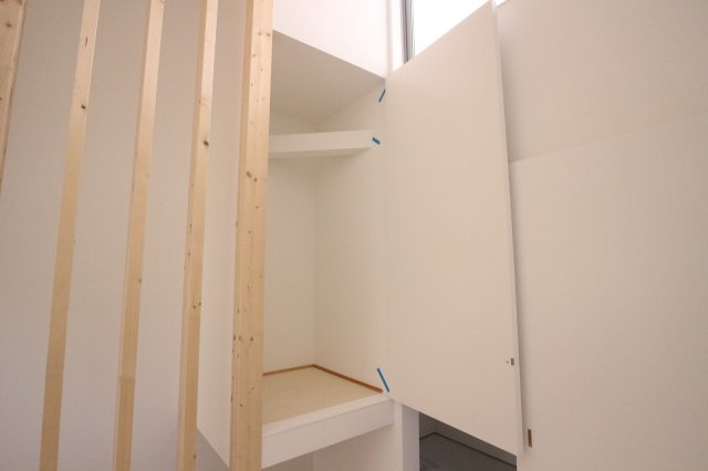 W&R APARTMENT 01の収納
