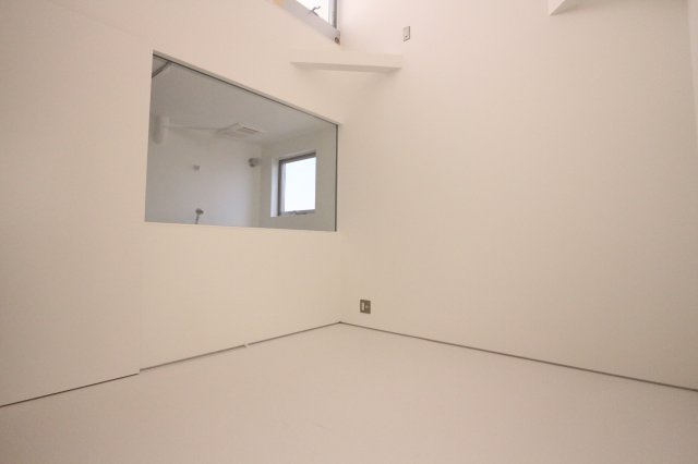 W&R APARTMENT 01の子供部屋