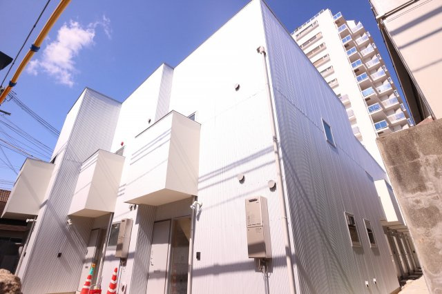 W&R APARTMENT 01の外観