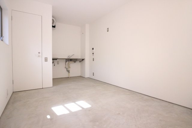 W&R APARTMENT 01の居間・リビング