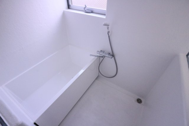 W&R APARTMENT 01の浴室