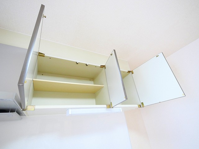 メゾンパレス新大宮の設備|室内物干し
