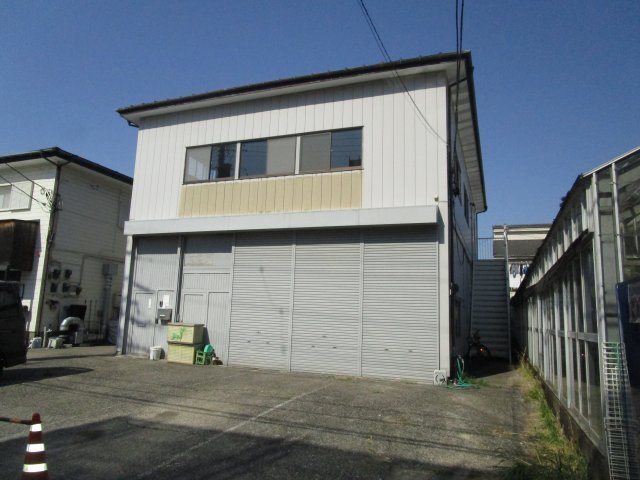 石井守店舗B棟２階の外観