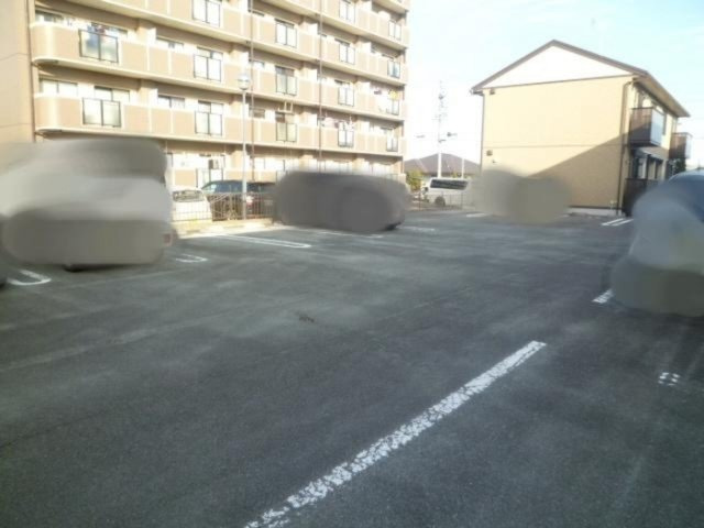 コーポＳＧの駐車場