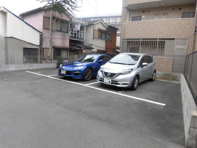 【駐車場】 | サニーメゾン | 敷地内駐車場です。