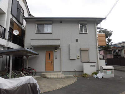 【外観】 | サニーメゾン | 2階建ての綺麗な建物です。