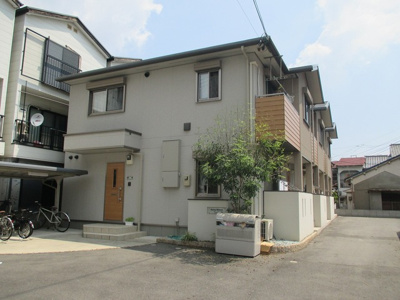 【外観】 | サニーメゾン | 2階建ての綺麗な建物です。