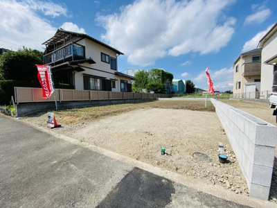 【外観】 | ☆敷地４４坪・南道路！建築条件無し売地☆売主直売☆白旗４丁目 | 区画①：手前区画です。カースペース並列2台プランもしっかり入ります！