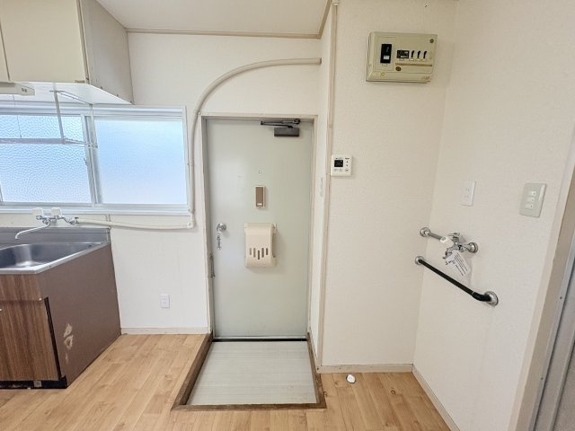 【玄関】 | サンライズ島崎