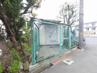 【その他共用部分】 | 藤が丘ハイツ | ゴミ置場です。