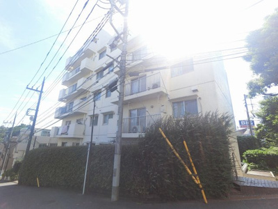 【外観】 | 藤が丘ハイツ | 総戸数２６戸、１９８２年４月築、管理人は巡回勤務につき管理体制良好です♪