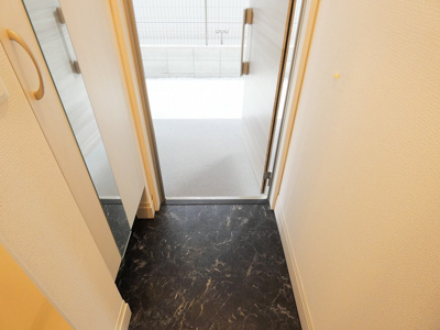 【玄関】 | グレーヌメゾン