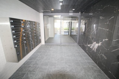 【エントランス】 | アジュール豊中末広