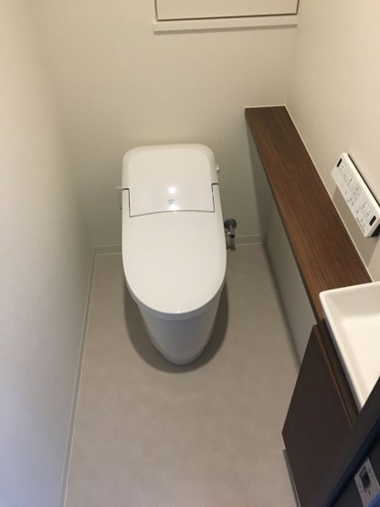 【トイレ】 | デュ・レジア博多住吉 | 落ち着いた色調のトイレです