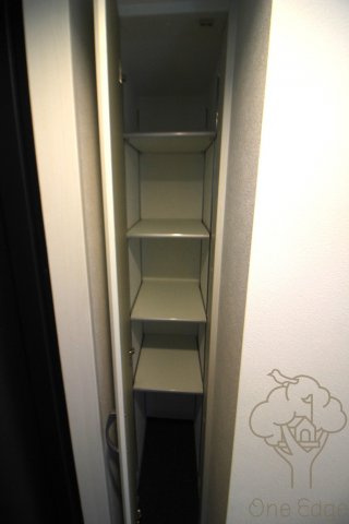 T-RISE塚本の玄関