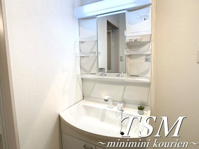 ＫＴＩレジデンス寝屋川の独立洗面台