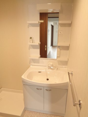 ダウントンの独立洗面台