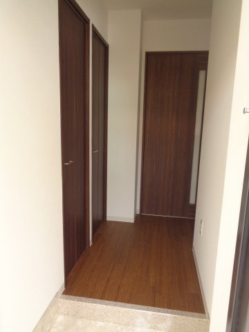 ダウントンの玄関