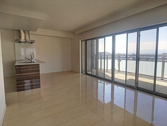  | エイルマンション千早駅前 | リビング