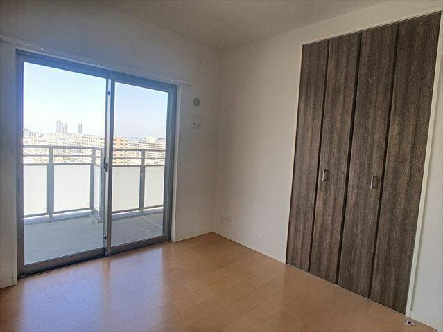 【居間・リビング】 | エイルマンション千早駅前 | 寝室