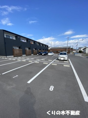 【駐車場】 | ルミウス今治祇園 | 駐車場があります