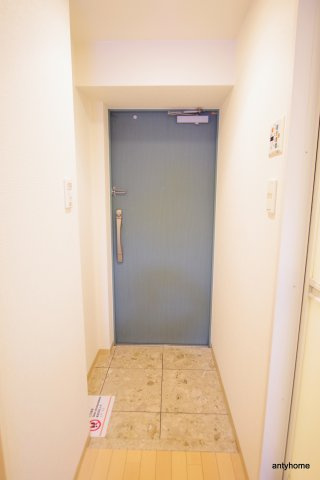 エスリード御堂筋梅田　仲介手数料無料の玄関
