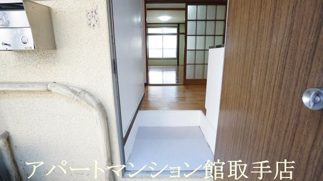 こんでいハウスの玄関