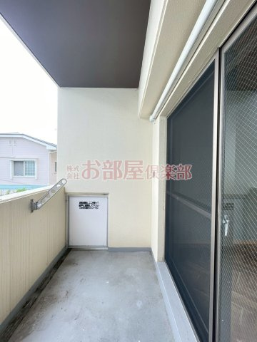 カドルのバルコニー|プランターなどおいても充分な広さ確保できます♪