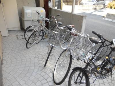 ウエストブリッジⅡの駐車場|駐輪場
