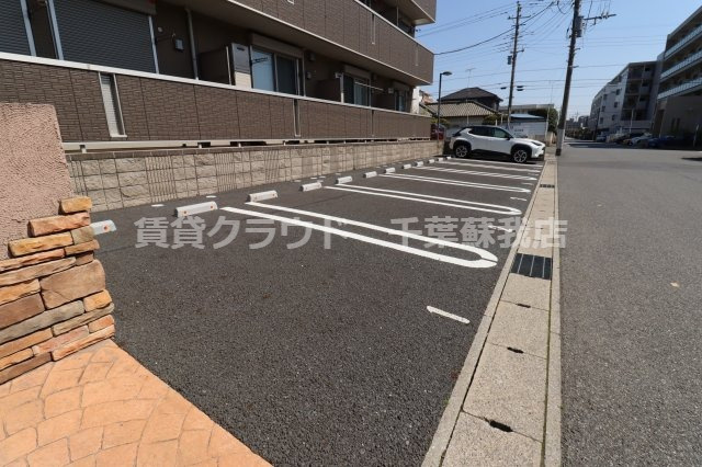 フォレスタ　レザイアの駐車場