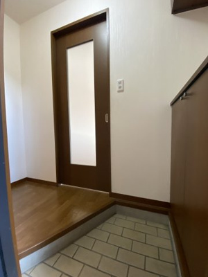 【玄関】 | バリュージュヴィオラ | 写真は102参考