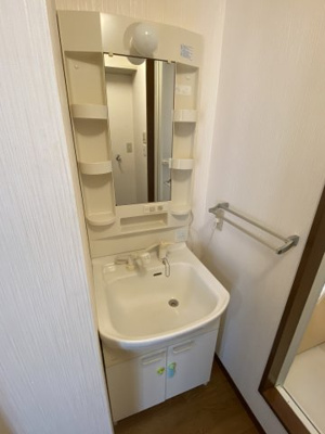 【洗面所】 | バリュージュヴィオラ | 写真は102参考