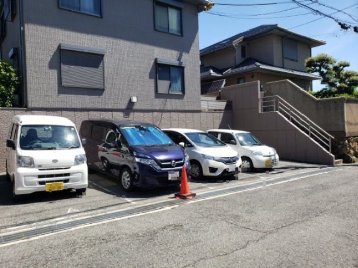 マグノリアコートの駐車場|敷地内駐車場あり☆神戸市垂水区　マグノリアコート　賃貸☆